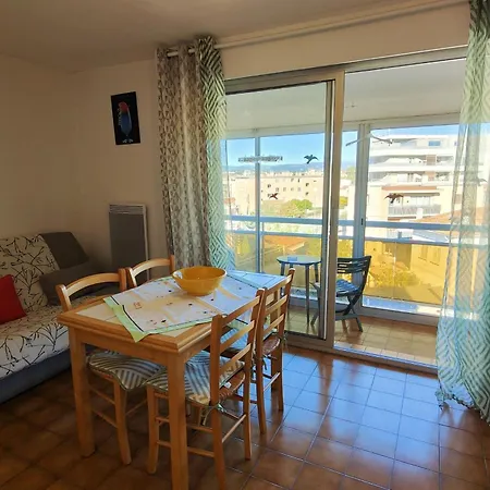 Comfortable And Pleasant With Balcony Saint-Raphaël