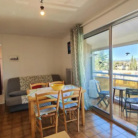 Comfortable And Pleasant With Balcony * Saint-Raphaël
